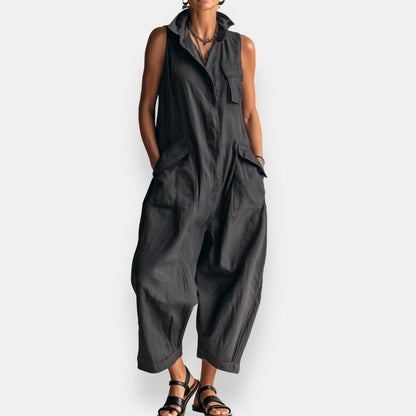 RYKER | Jumpsuit Cargo Sin Mangas con Cuello y Bolsillos de Solapa