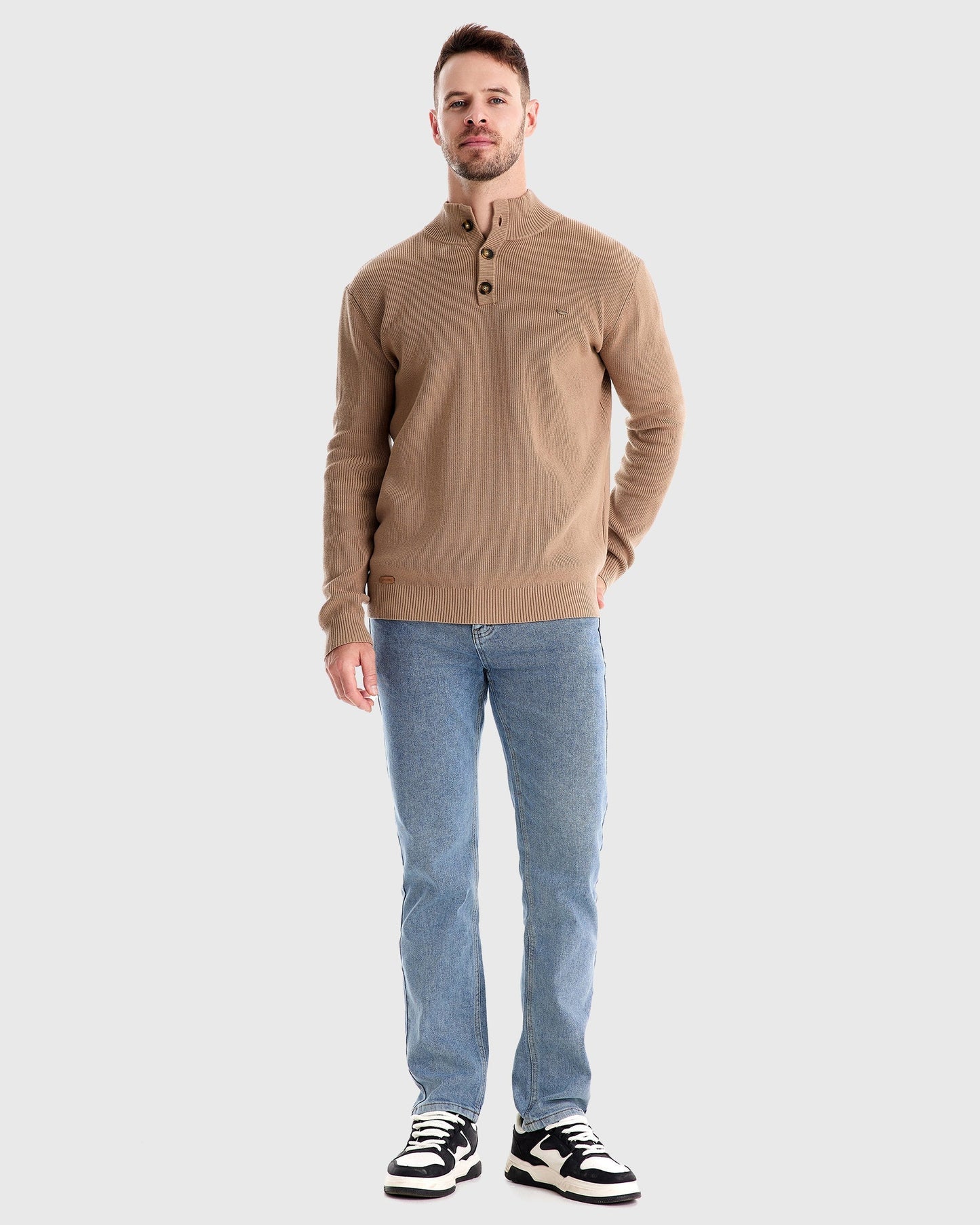 Sweater tejido con botones