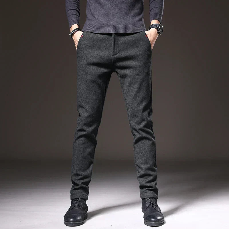 Pantalon ajustado elegante