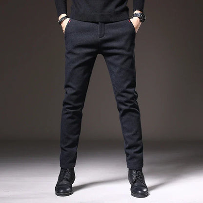 Pantalon ajustado elegante