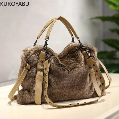 Cartera vintage plush
