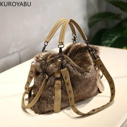 Cartera vintage plush