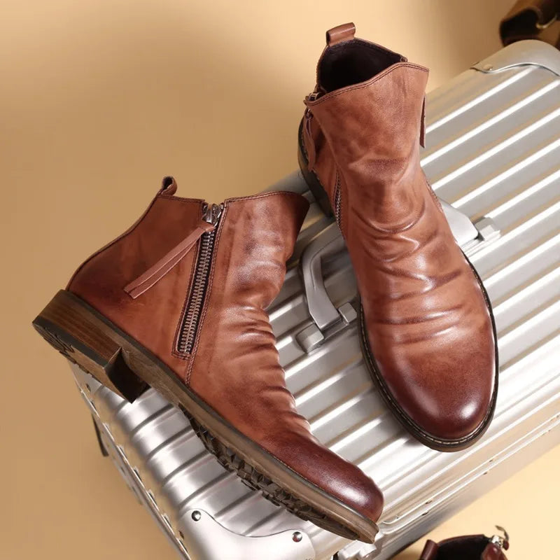 Zapato de piel caña alta