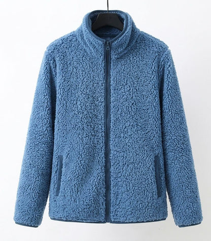 Sara | La chaqueta de peluche definitiva para salir de un apuro
