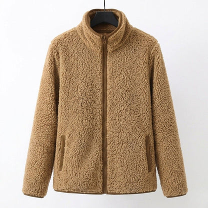 Sara | La chaqueta de peluche definitiva para salir de un apuro